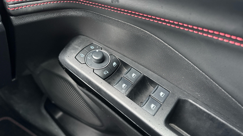 Ford Puma ST 1.0 EcoBoost Hybrid mHEV ST 5dr DCT Petrol Hatchback